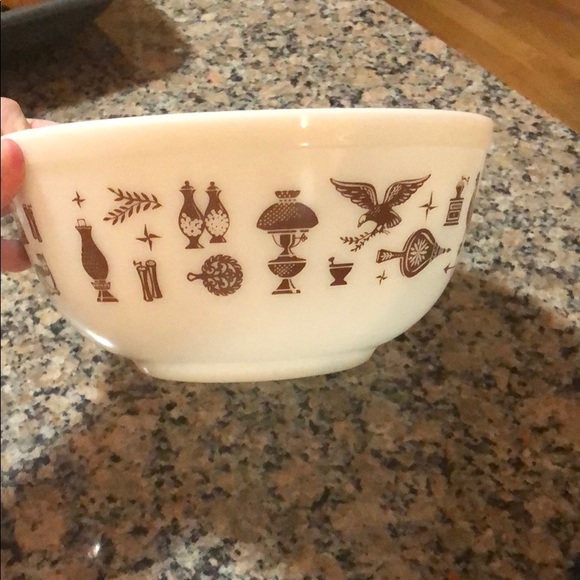 Pyrex Other - Vintage Pyrex 2 1/2 Qt Bowl